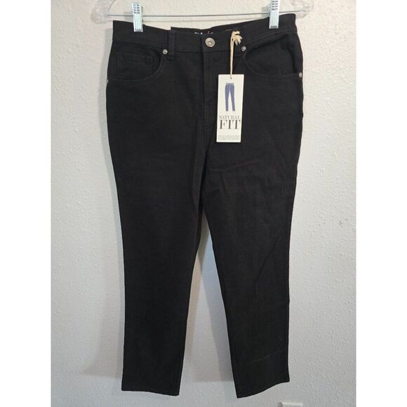 NWT Style & Co Natural Fit Black Jeans Tapered leg  Womens Size 4 Pants - Picture 1 of 7